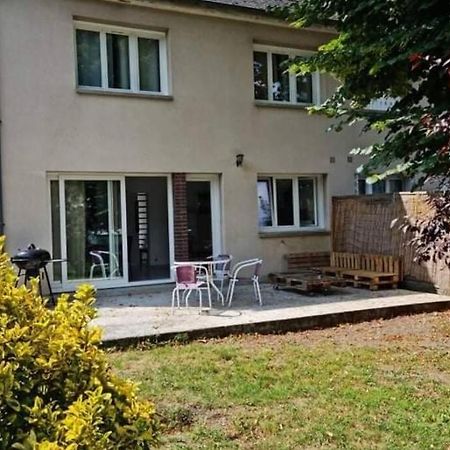 Maison Centre De Bellegarde Avec Jardin Et Terrasse Equipee D'Un Salon De Jardin Et D'Un Barbecue Cuisine Equipee 3 Chambres Avec 2 Lits Double 140X190 Et 2 Lits Simple Chauffage Poele A Granules Parking Gratuit Devant La Maison Bellegarde-du-Loiret المظهر الخارجي الصورة
